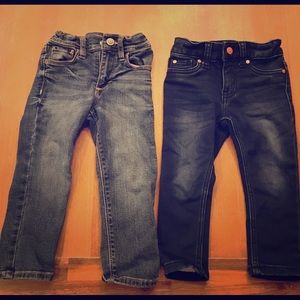 Toddler girls 2T jeans Oshkosh and Old Navy